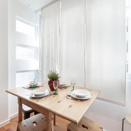 Apartment Akicity Ourique Light Lisbon